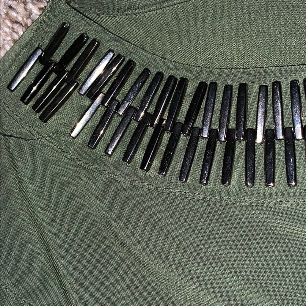 Olive green work top - Picture 4 of 6